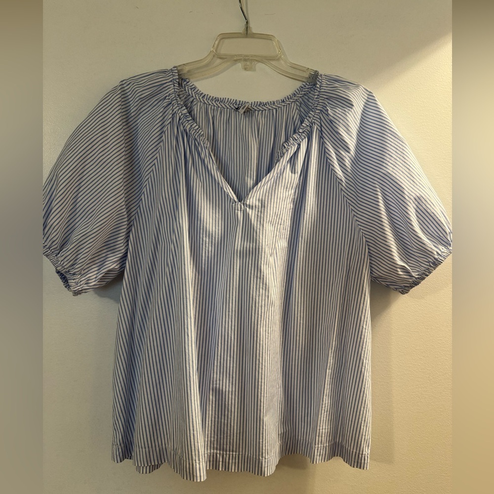 Old Navy Blue and White Striped Puff-Sleeve Top